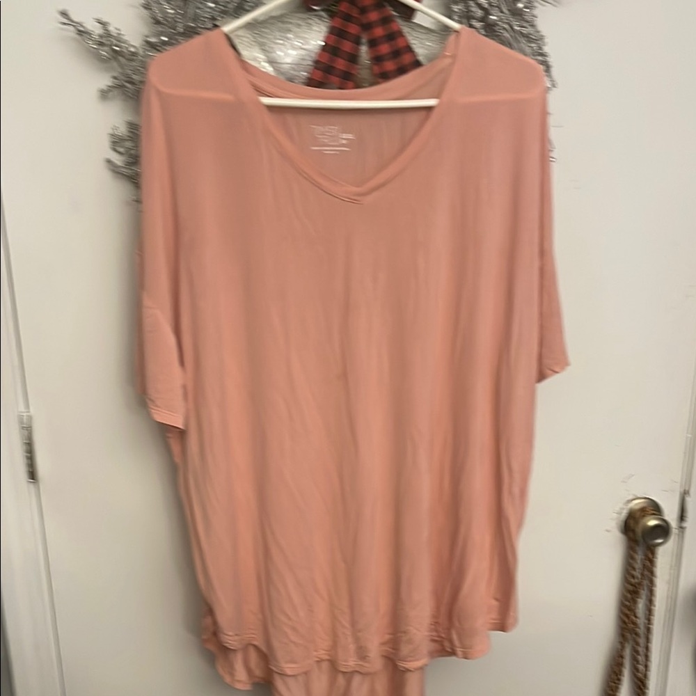 Women's Pink Top
